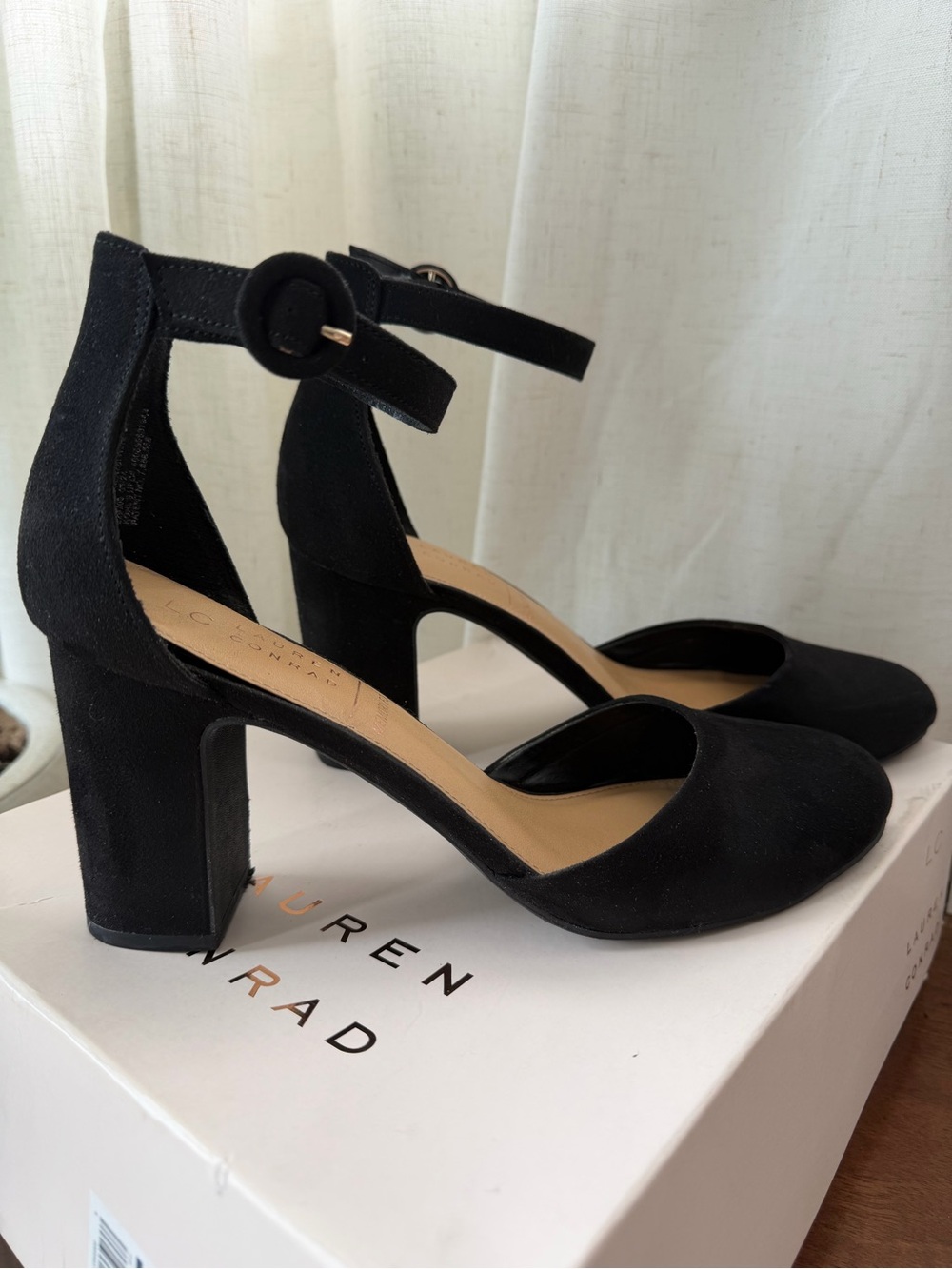 LC Lauren Conrad Hydrangea Heels